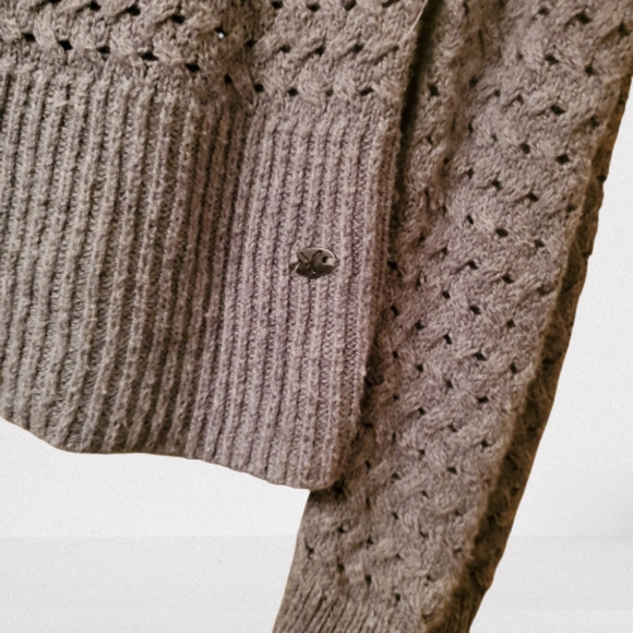 American Eagle Knit Sweater - Picture 3 of 5